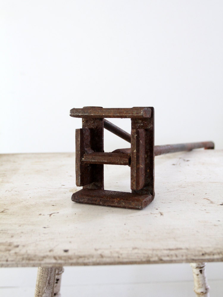vintage branding iron / Letter H