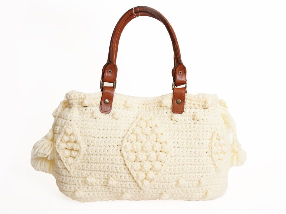 Cream Shoulder Bag Celebrity Style With Genuine Leather Red Handles