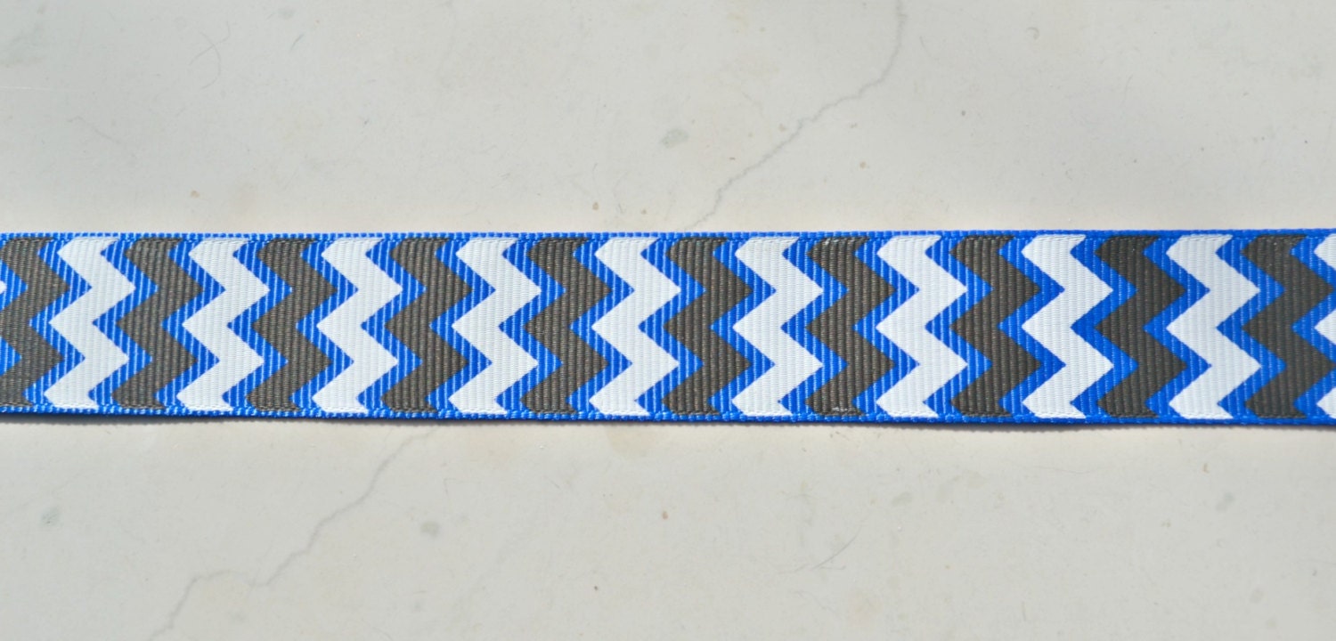 Royal Blue & black chevron on white 7/8" grosgrain ribbon Il_170x135