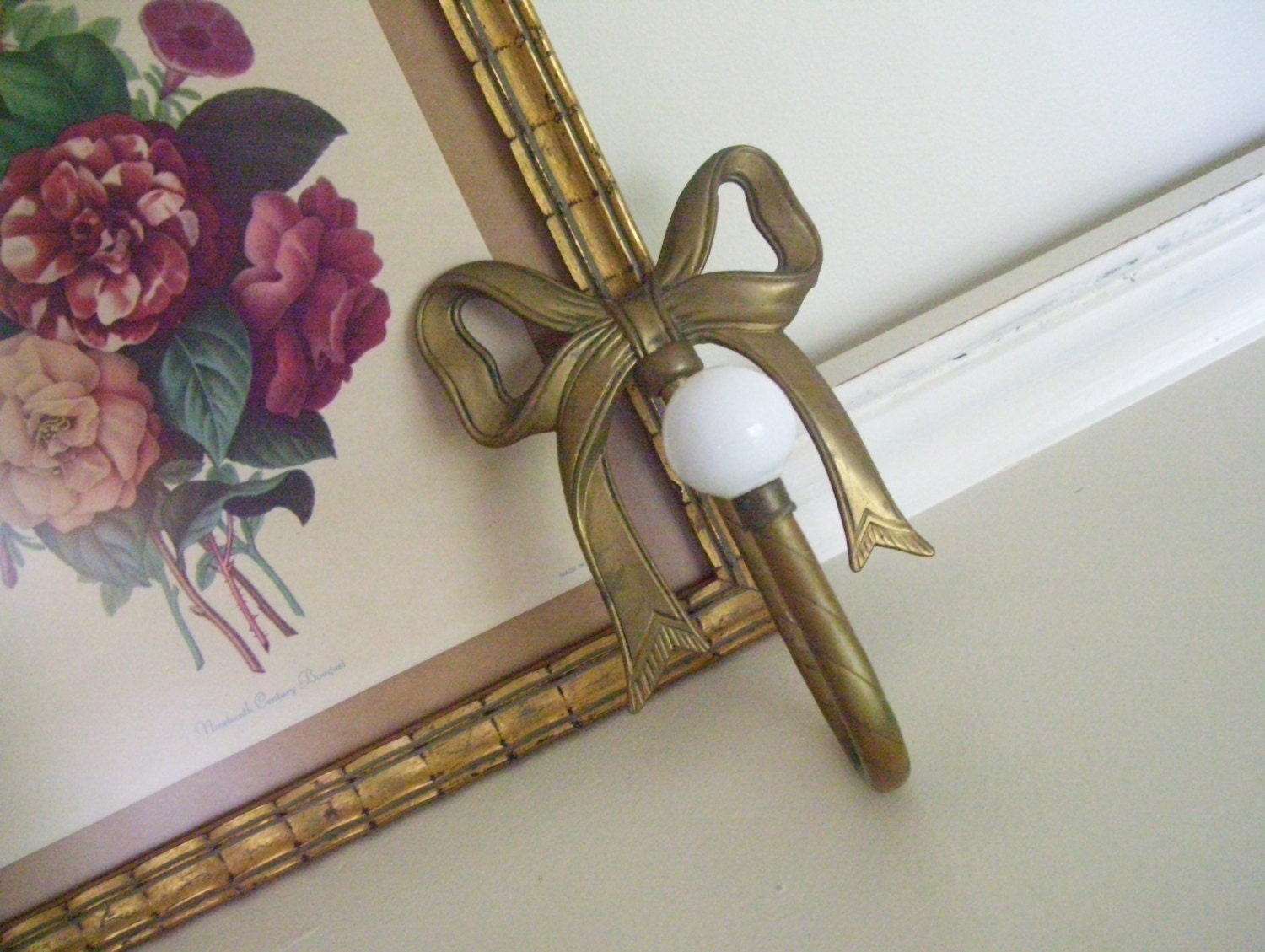 Vintage Ribbon Bow Metal Hook Porcelain Knob