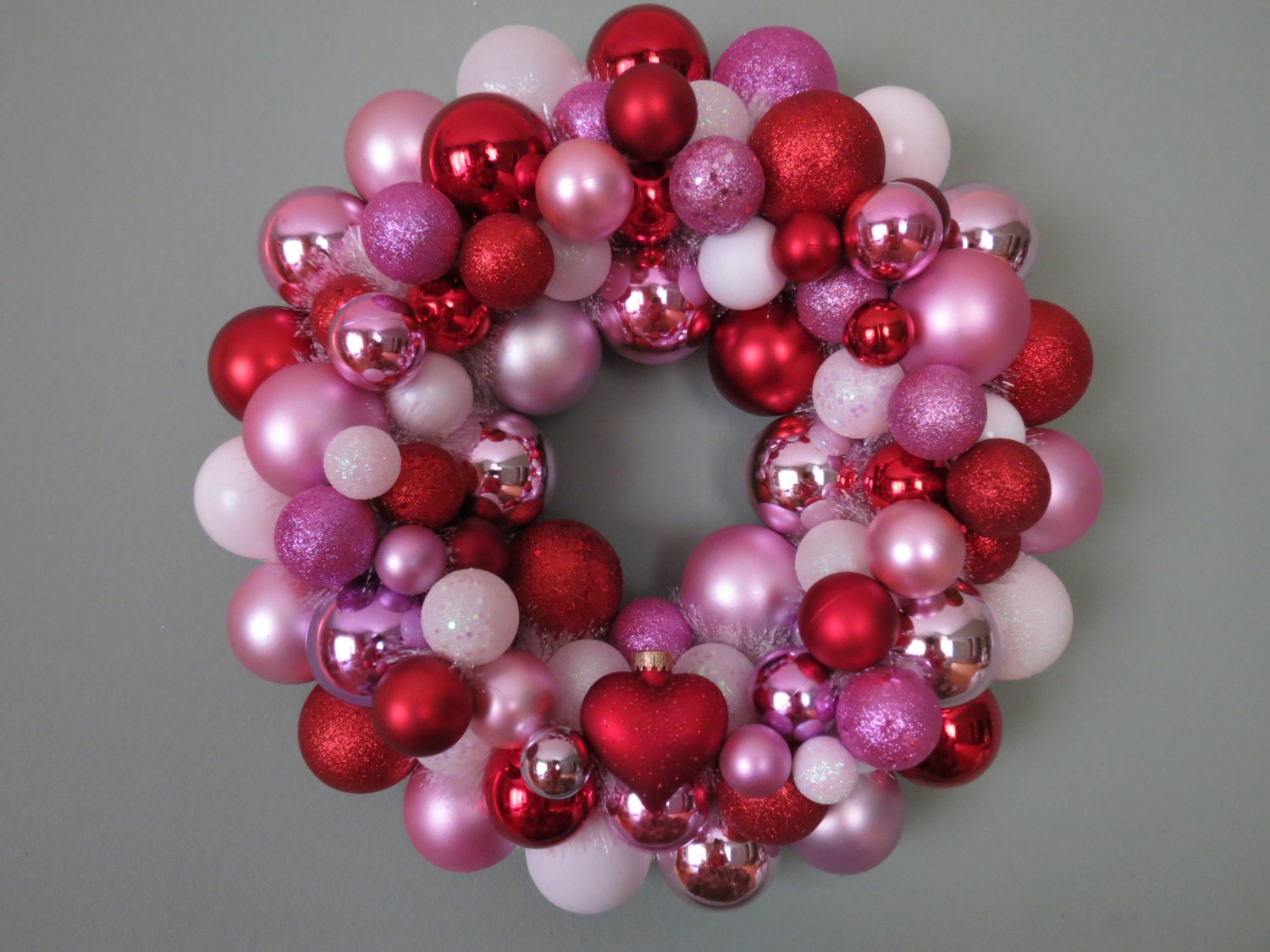 VALENTINE'S Day  RED White PINK Ornament Wreath 5