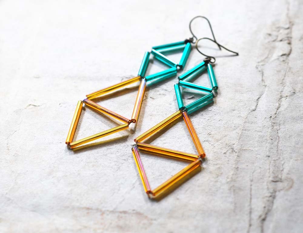 no. 147 - vintage iridescent yellow and green bugle bead geometric earrings