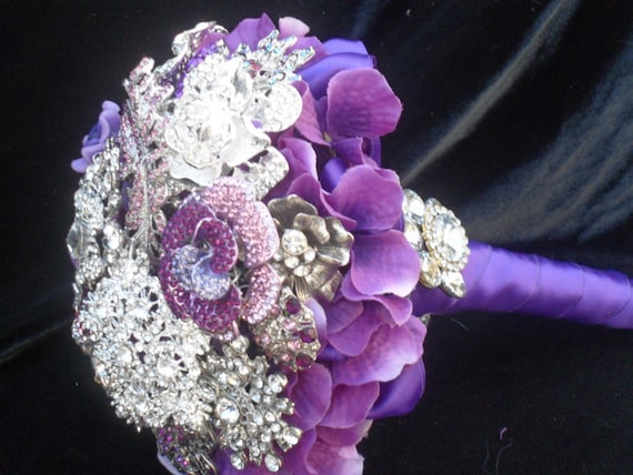 Brooch and Jeweled bouquet. Made to Order