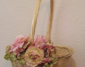 Shabby Chic Flower girl basket / Pink / Shabby Chic Basket