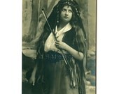 Antique Photo / Vintage German Photograph / Pretty GYPSY Woman Long Hair with VIOLIN