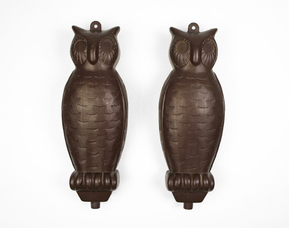 Vintage 1950's Plastic Owl Decoys - Set of Two