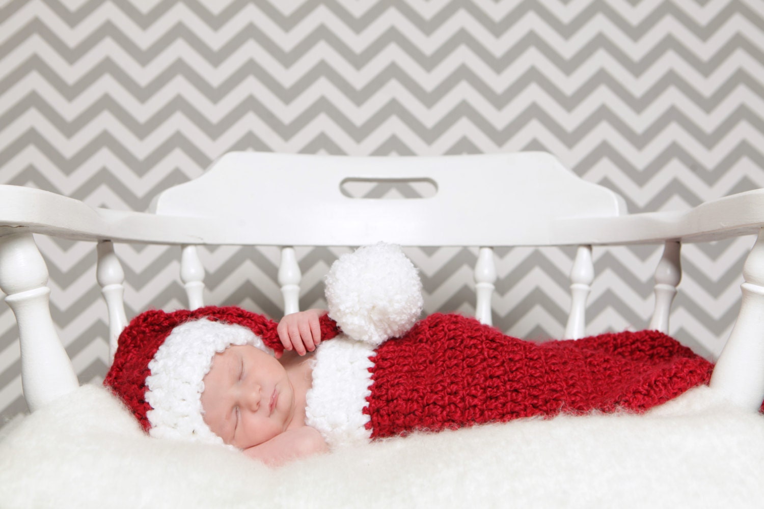 Hand-Crocheted Newborn Baby Girl/Boy Unisex Christmas Santa Hat and Cocoon Set for Christmas/Holidays