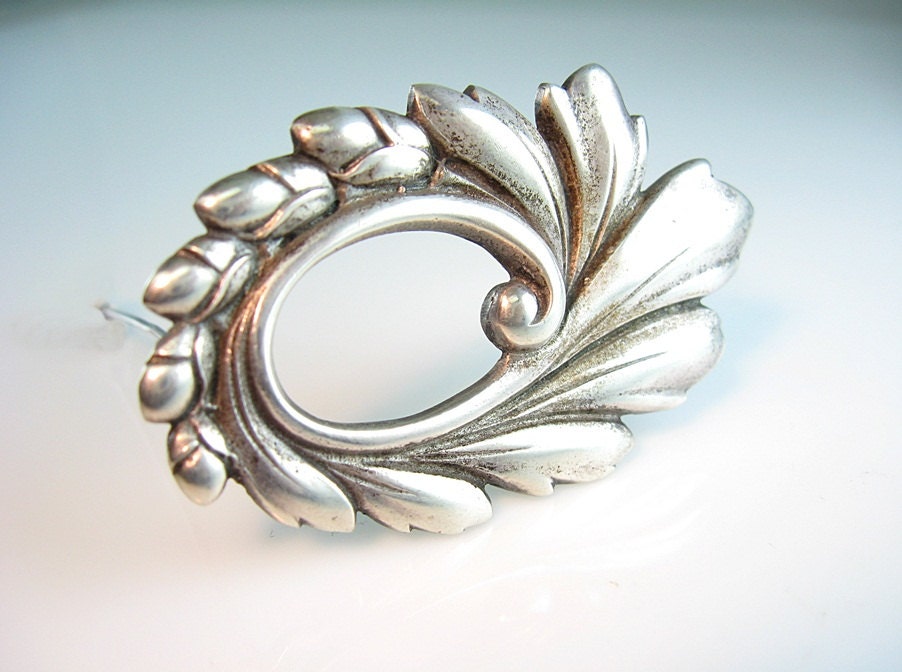 Sterling Flower Bud Brooch Oval Silver Leaves Viking Craft c. 1930s Vintage Jewelry