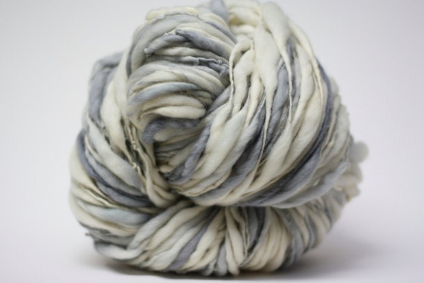 Handspun Yarn Wool Thick and Thin Merino Slub tts Hand dyed Self Striping LR 20b Half-pounder