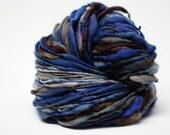 Handspun Merino Thick and Thin Yarn Wool Slub tts Hand dyed Self Striping Europa D 02