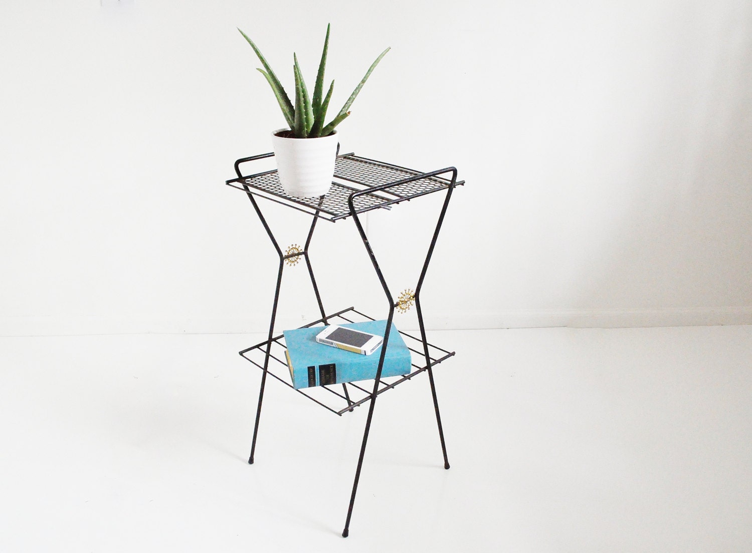 Atomic Black Wire Record Stand - Mid-Century Plant Stand / Magazine Rack - thewhitepepper