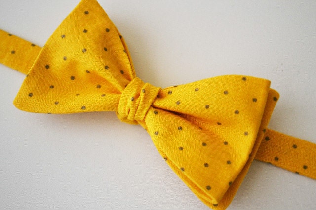 Bow Tie Freestyle- Yellow With Gray Dots
