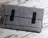MacBook Pro Sleeve 13 Inch Case / Sleeve - Grey Wool Felt with Leather Strap Grabla