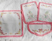 VINTAGE Southern Belle Doilies Set Of 4 Dresser Scarves