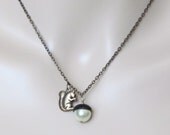 Acorn Squirrel Necklace Acorn Necklace Squirrel Jewelry Women Jewelry Gift Trendy Necklace Pearl Necklace Dainty Necklace Acorn Jewelry