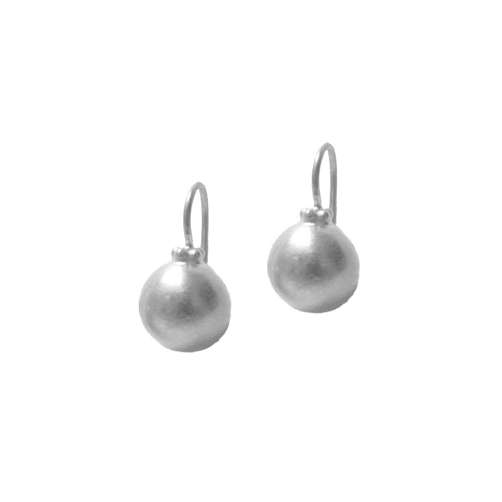 Free shipping,Every day wearable,  Great gift,Modern look, Minimalist, Look like pearl, Fun Elegant Silver ball drop Earrings (E64A)
