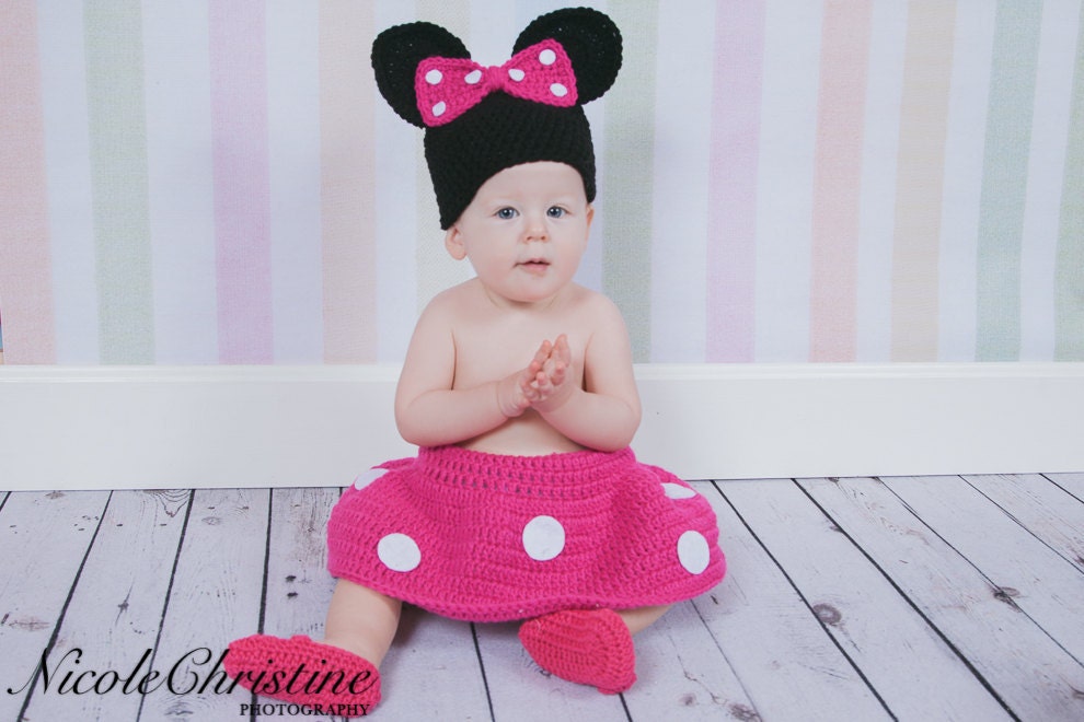 Minnie Mouse Hat, Diaper Cover and Mary Janes - Photo Prop Set -  Available in 0 to 3, 3 to 6 and 6 to 12 Months