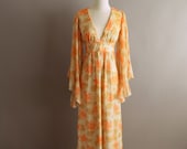 Vintage Floral Print Angel Sleeve Maxi Dress