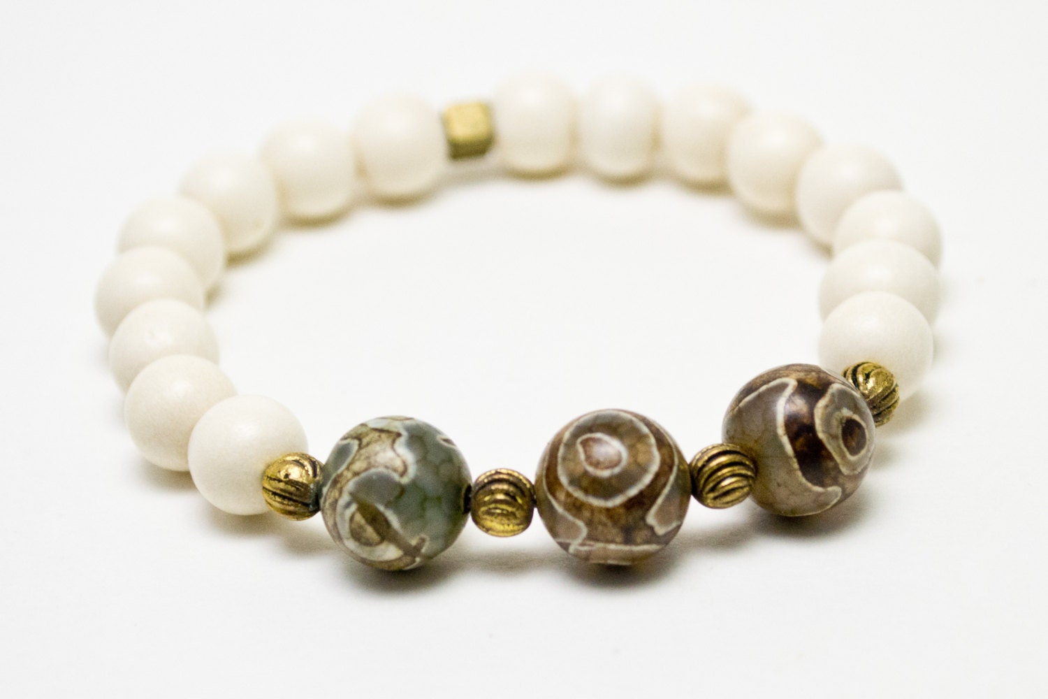SALE - Agate and Wood Wrist Mala Beads, Mala Bracelet, Yoga Bracelet, Wood Bracelet, Yoga Jewelry