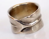 Vintage Sterling Silver Infinity Leaf  Ring