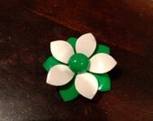 70s 60s style green and white flower booch pin metal enamel spring look
