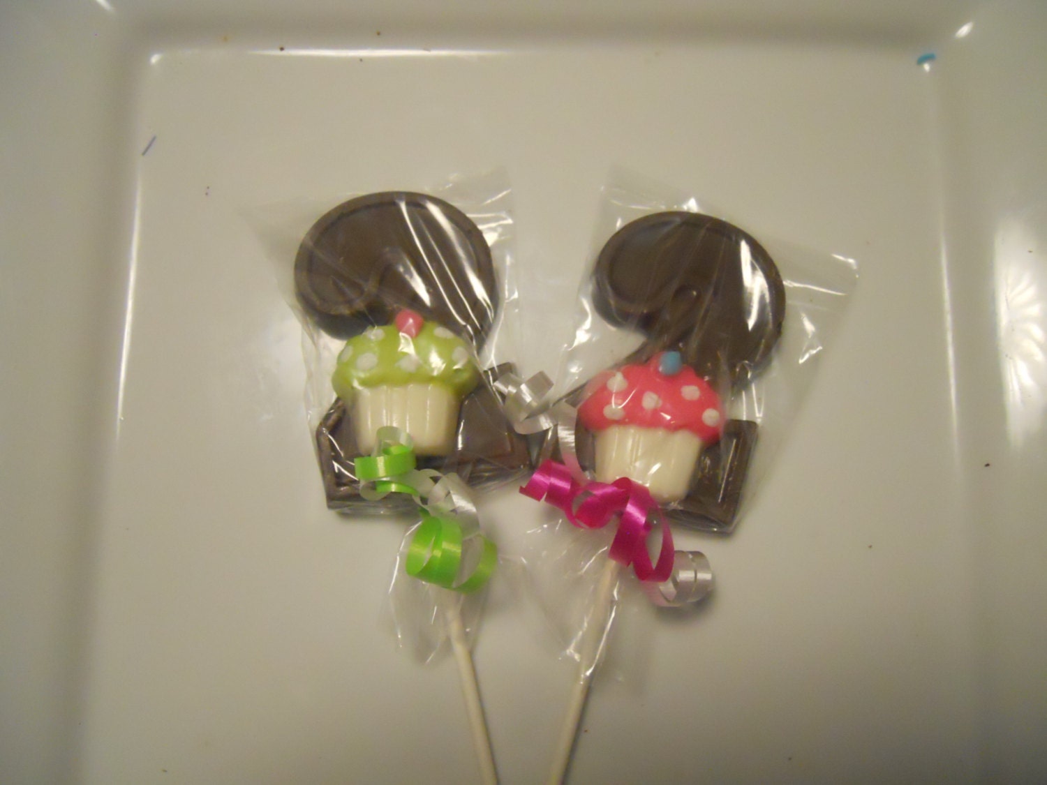12 Cutie Cupcake 2nd Second Birthday Gourmet Chocolate Lollipops Birthday Gifts Party Favor Kids