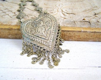 Antique Heart necklace, WW2, Made in India, Boho chic, Gypsy, Hippie, Gift for woman, Dangle pendant Necklace, Engraved pendant