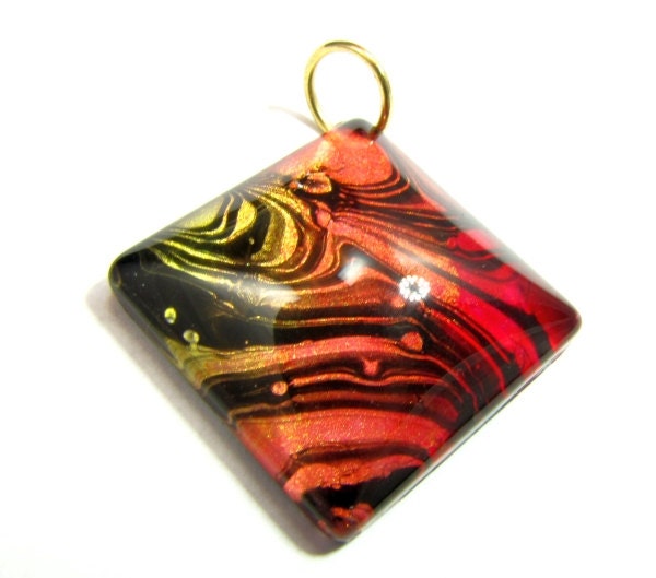 Sunset Diamond Shape Pendant (large)