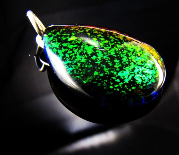 Multi Color Changing Pendant - Tear Drop (large)