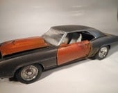 1969 Chevrolet Camaro 1/24 scale model in grey and rust
