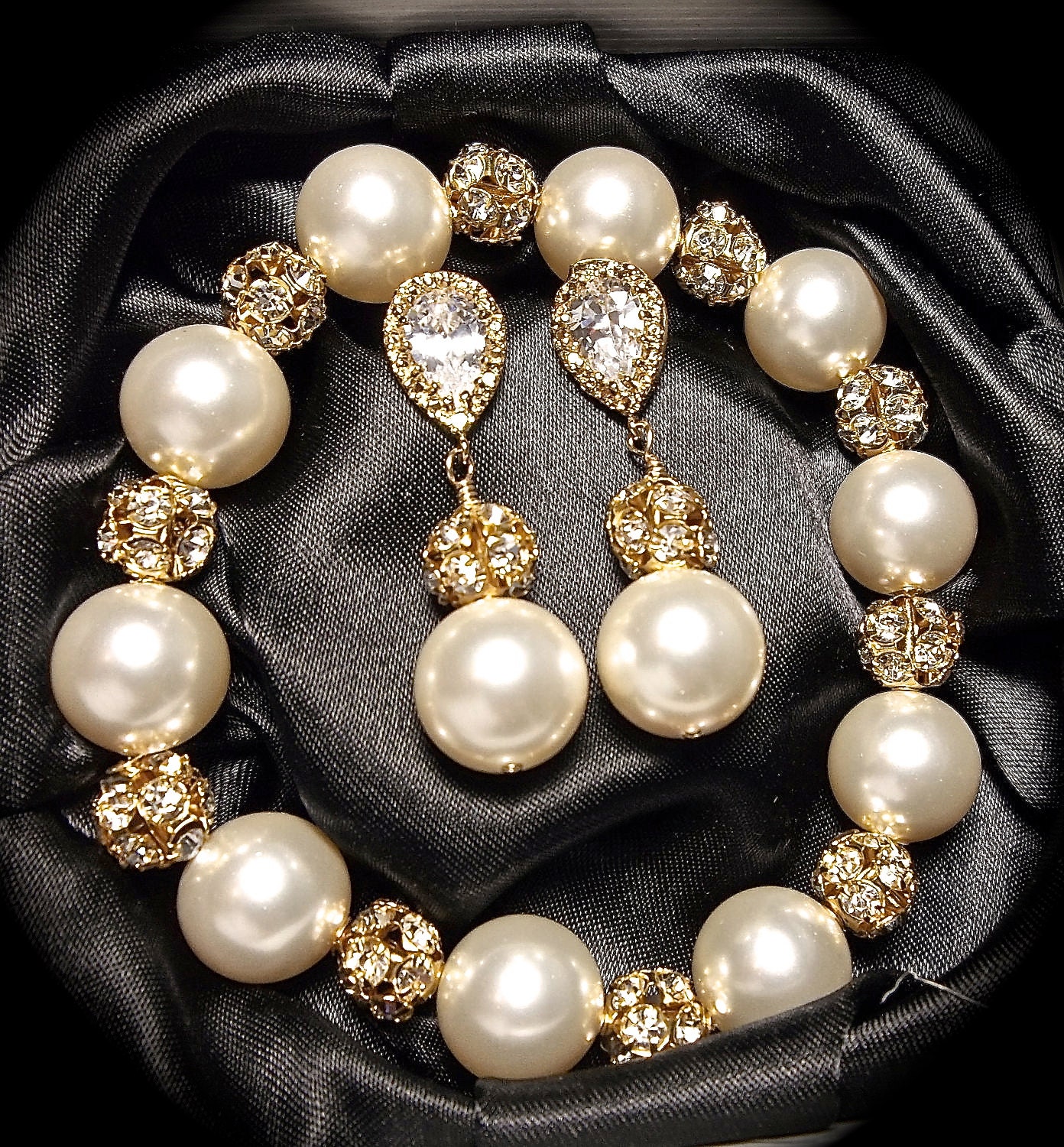 Pearl Bracelet - Ivory/Cream - Gold - Fireballs - Rhinestone Bracelet - Bridal Jewelry - Bridesmaids - Prom - Gift -
