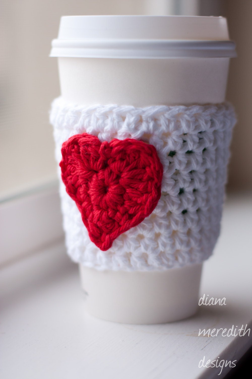 Crochet Coffee Cozy - White with Red Heart
