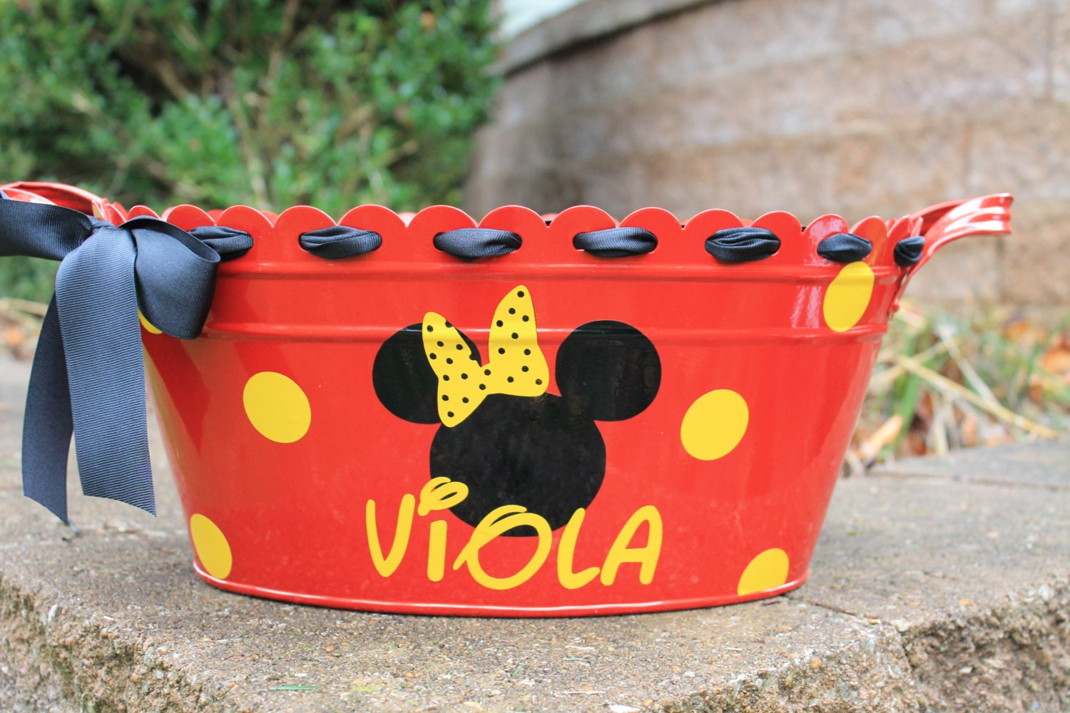 Personalized Scalloped Oval Metal Tub/Ice Bucket - Party Beverage Tub - Assorted Colors Available
