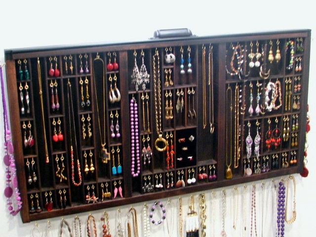Jewelry Display with ring cubby