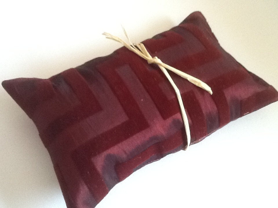 Aztec Pattern Hops Pillow - Sleep Aid Aromatherapy Pillow
