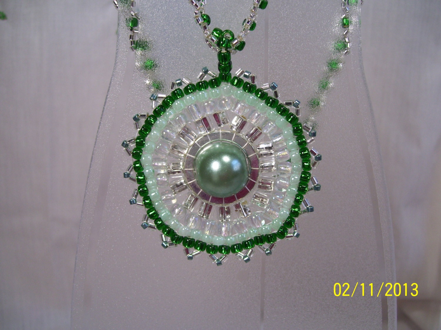 Green Glass Bead Pearl Pendant with Beaded Chain
