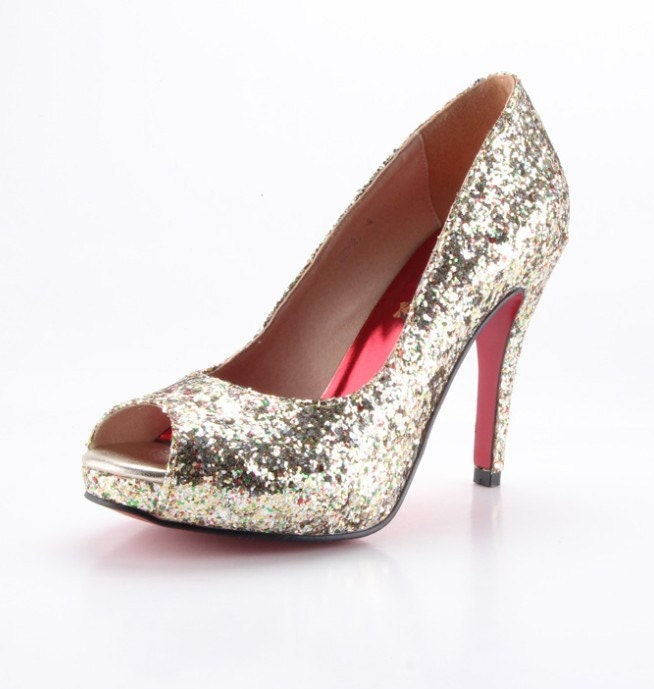Golden blingbling  shoes for party or wedding
