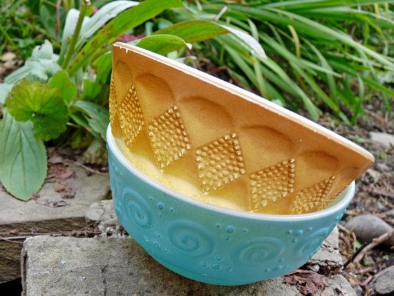 set of 2 CHILD sized glass bowls by fire king in toasted marshmallow and turquoise