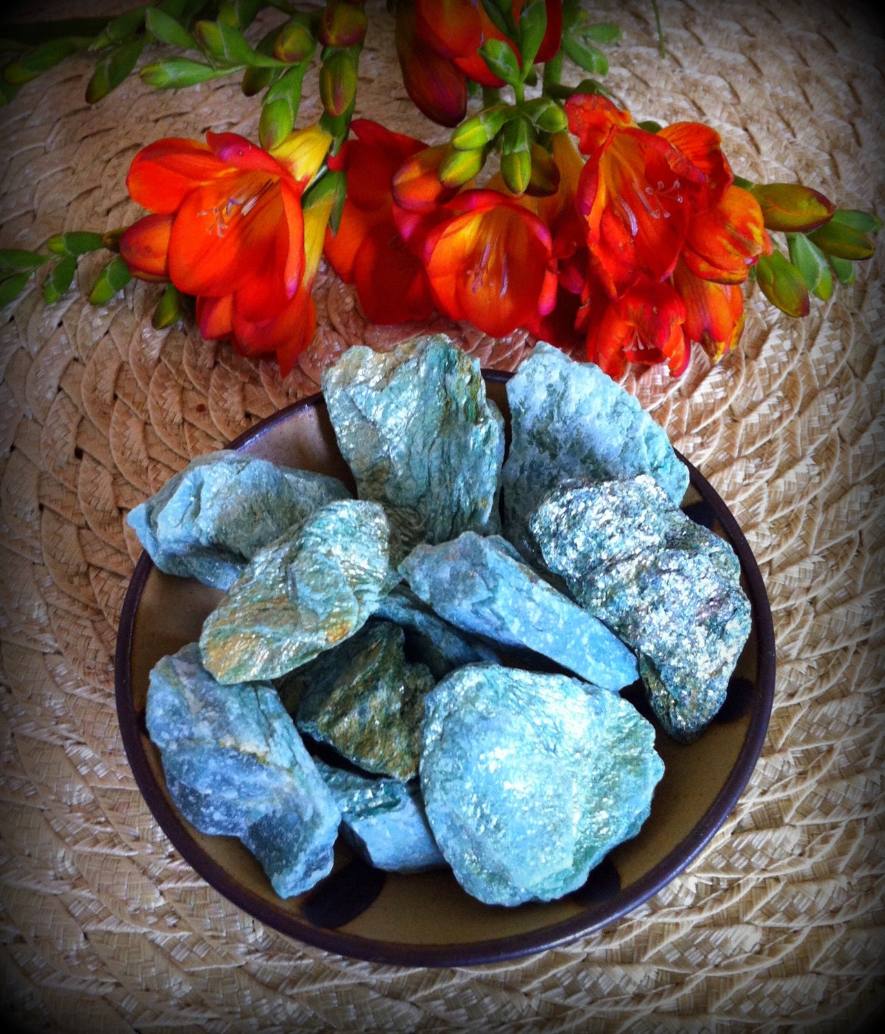 Natural green fuchsite/muscovite - life force energy, intuition and problem solving, attraction of the twin flame - heart chakra