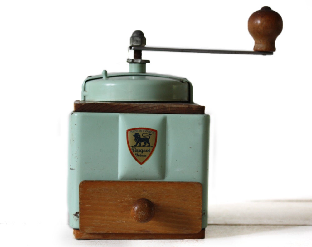 Vintage french  PEUGEOT AMOND green  Metal coffee GRINDER - shabby chic