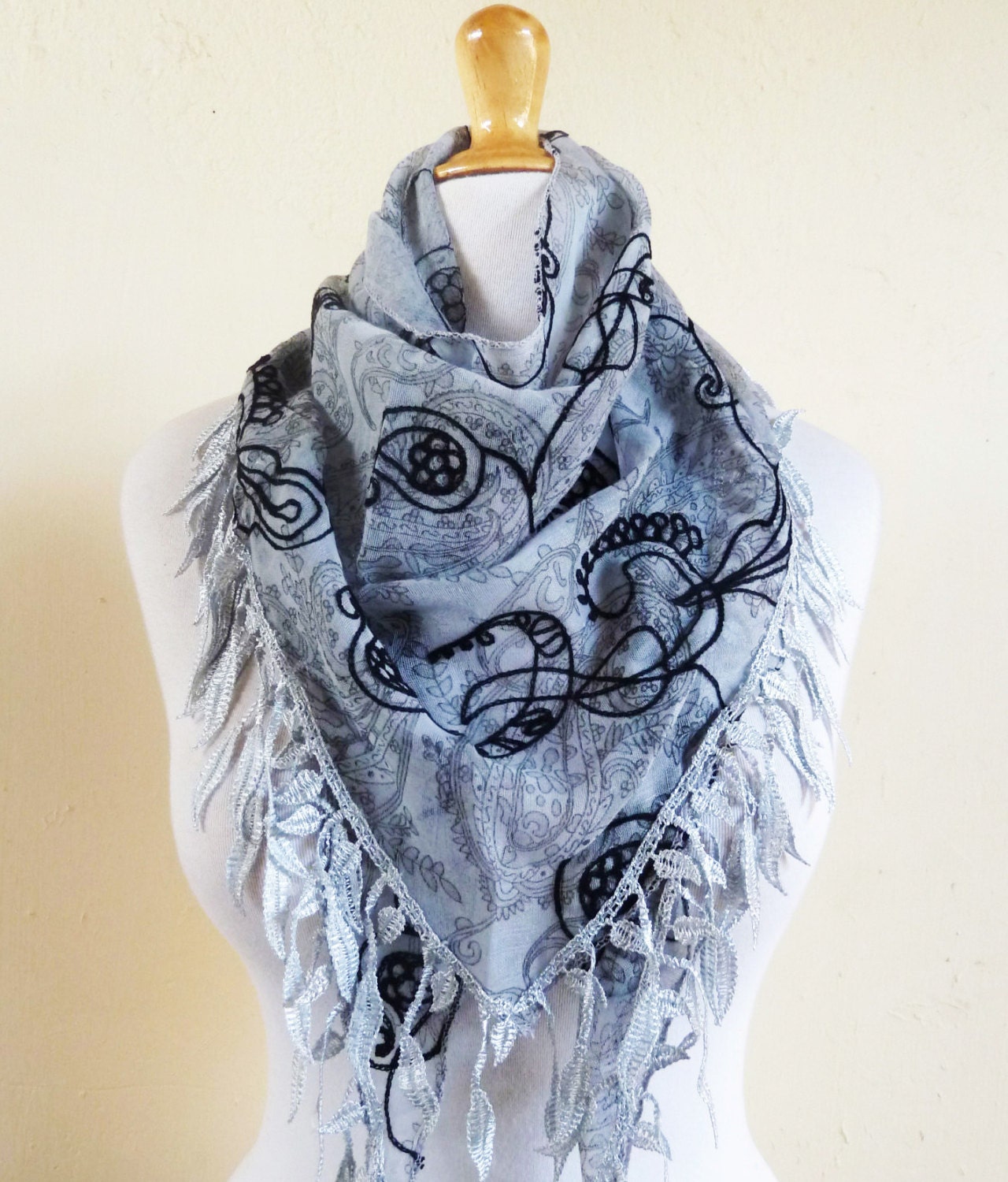 Womens scarf "Pretoria" in SILVER GREY with floral pattern and leaf lace edge - scarflette shawl neckwarmer