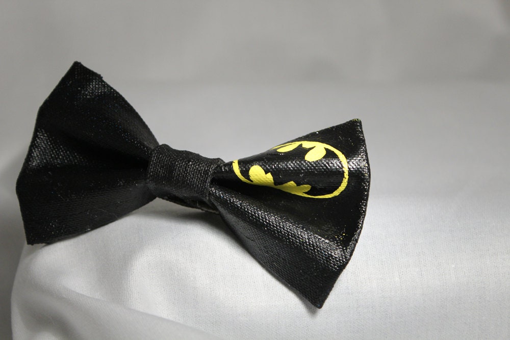 Batman Dark Knight Bow Hand Painted Canvas Bow Valve - Hair Clip - Hair accessory