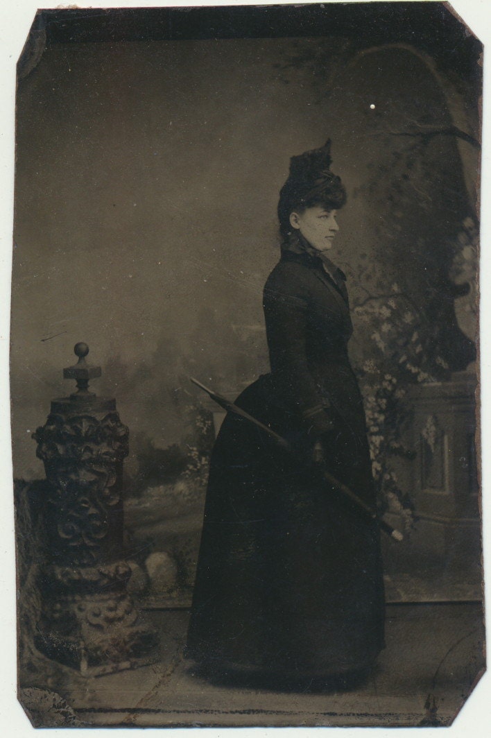 Victorian BUSTLE Profile Excellent Fashion Tintype