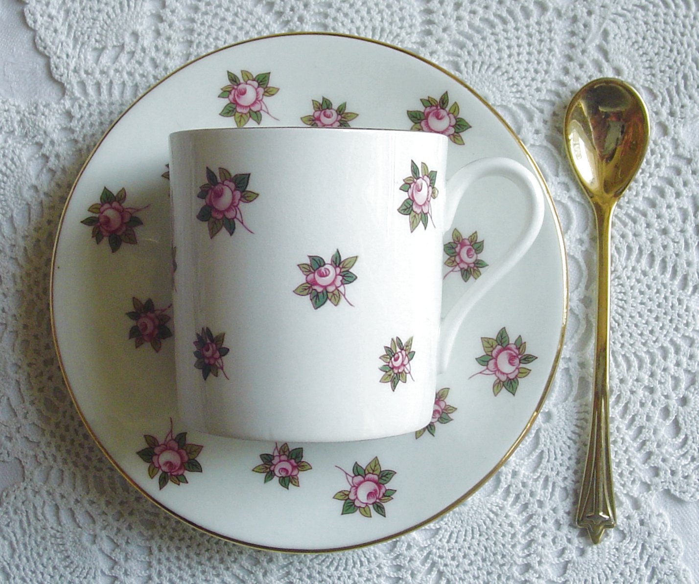 HATHAWAY - 13698 - Demitasse, Demi-Cup & Saucer - Tea Party - Aynsley China - Longton, Stoke-on-Trent, Staffordshire, England