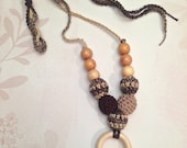 Natural brown nursing necklace. Girls crochet necklace with juniper beads anr teething ring.