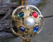Upcycled Brooch Bangle Bracelet, Gold Brooch Bracelet, Cabochon Bangle, Eco Friendly Jewel-tone Cabochon Bangle, OOAK, Indie Made