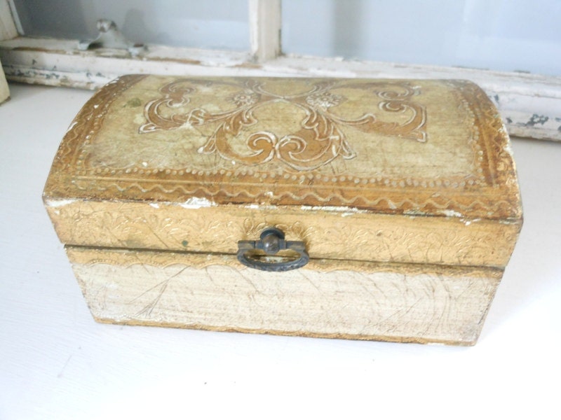 Vintage florentine jewelry box, domed florentine music box, gold and cream florentine