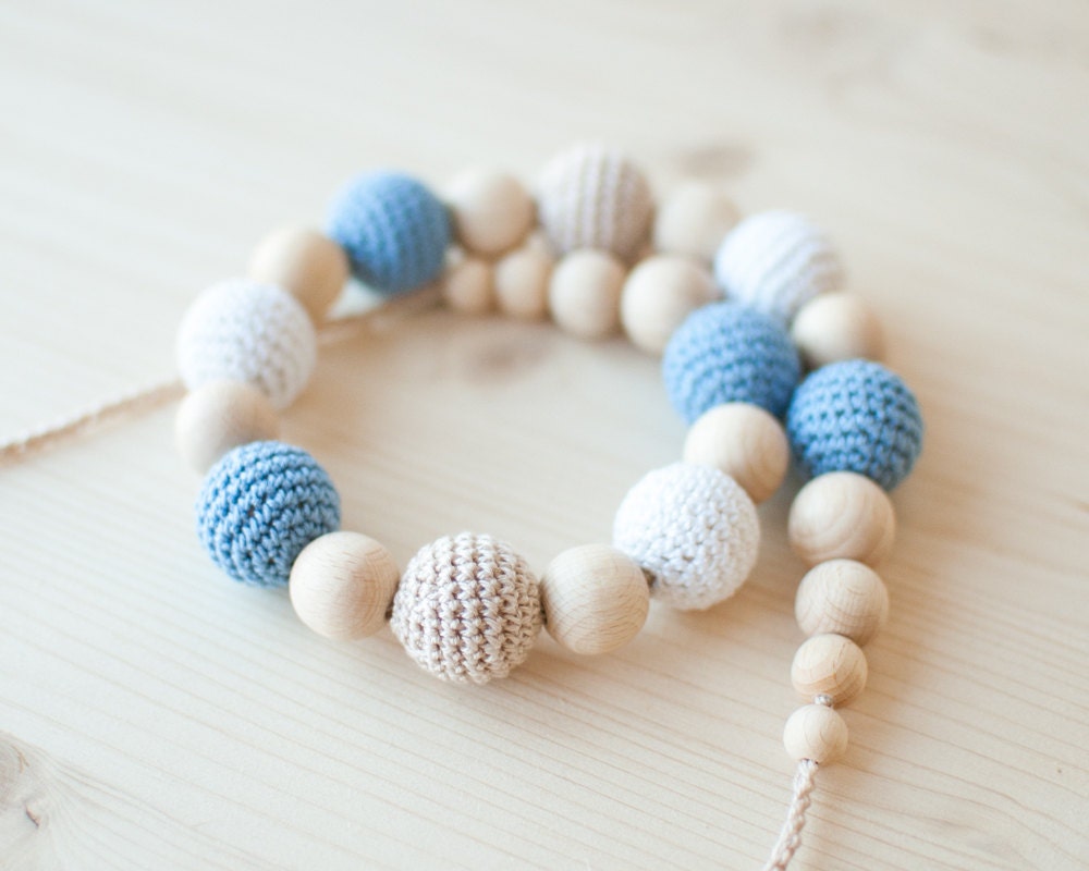 Nursing necklace / Teething necklace / Crochet nursing necklace - White, Light blue, Beige