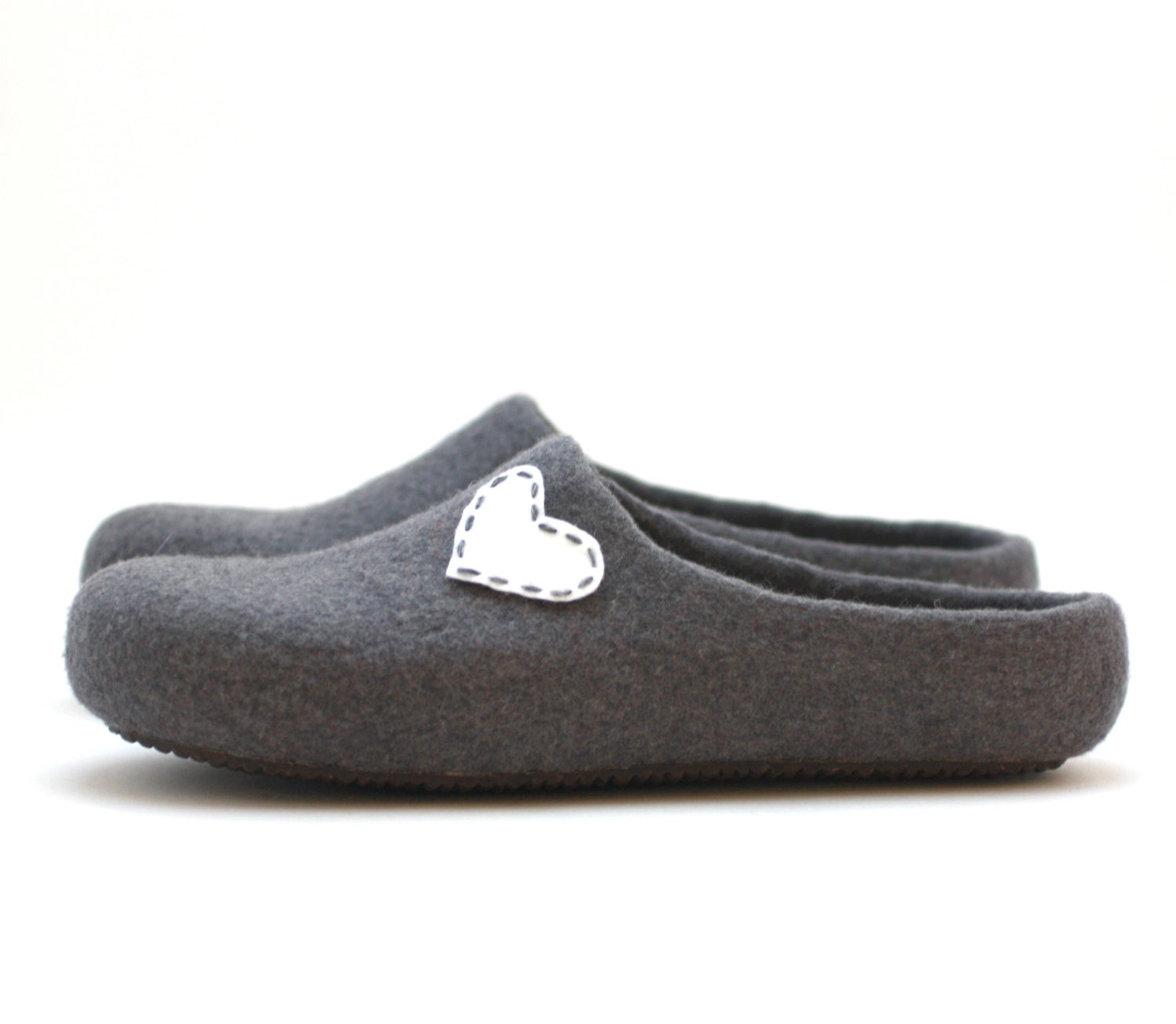Women house shoes - felted wool slippers - Mothers day gift  - grey with white heart