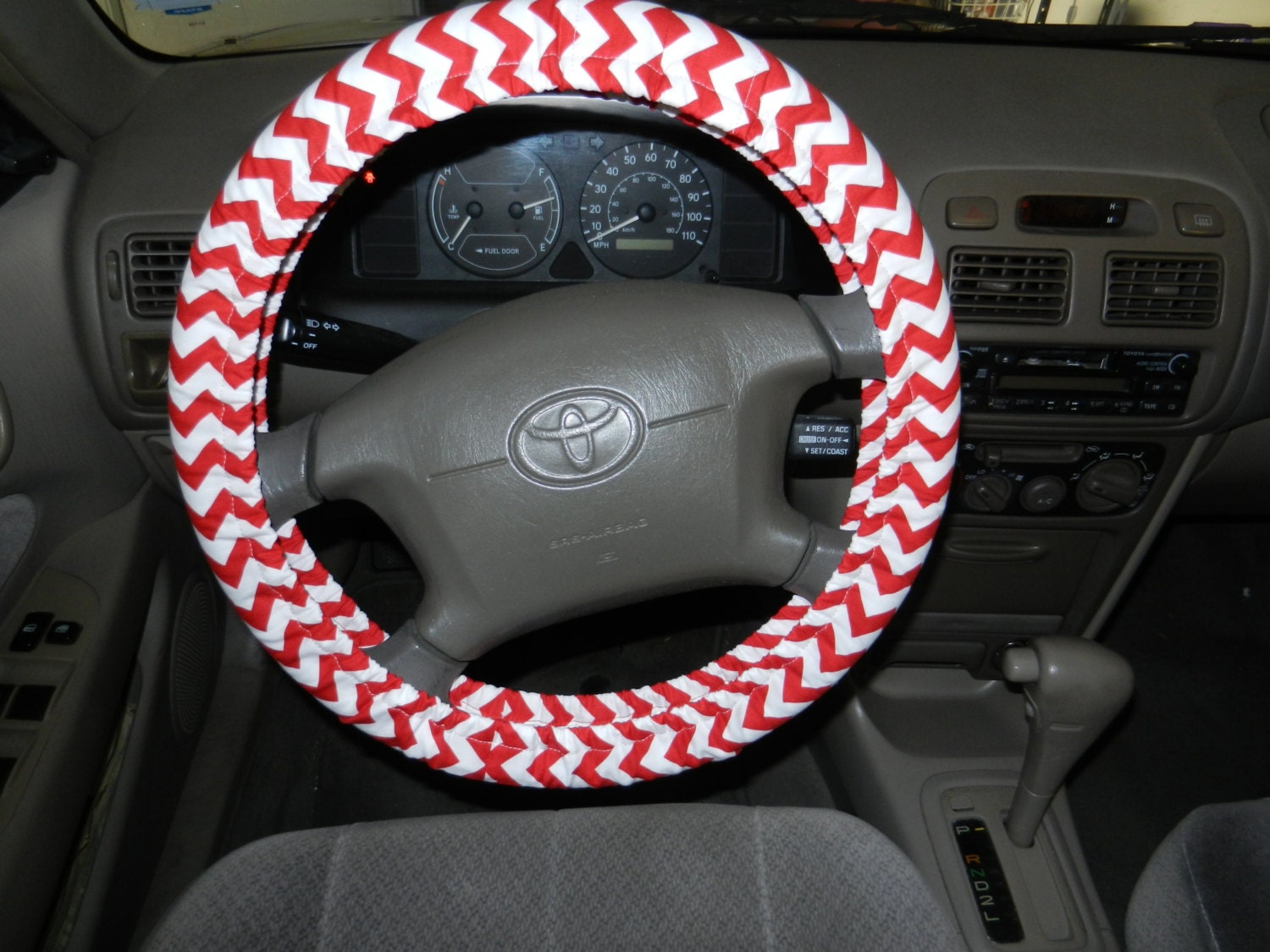 Red and White Chevron Steering Wheel Cover